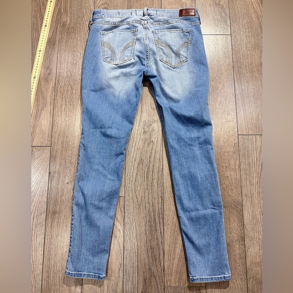 Hollister Women's Jeans Size 28 - Picture 2 of 6